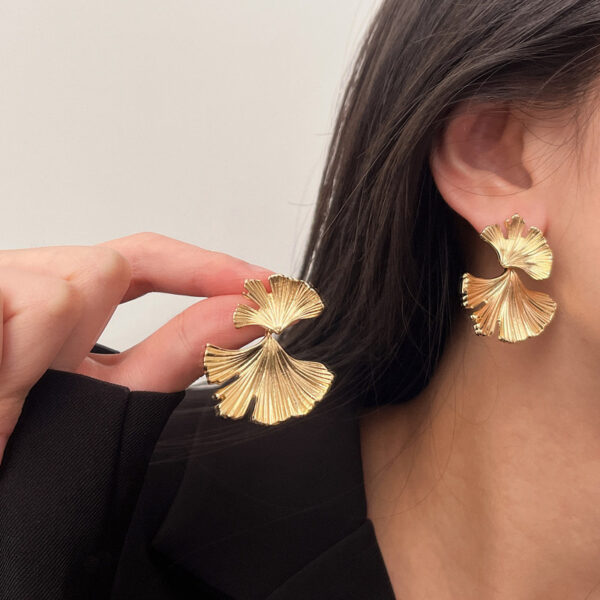 Clara earring - Image 5