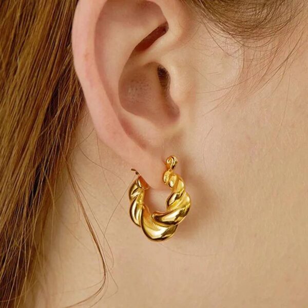 Amelia earring - Image 4