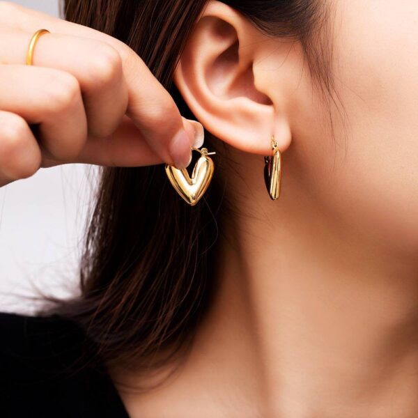 Heart earring - Image 2