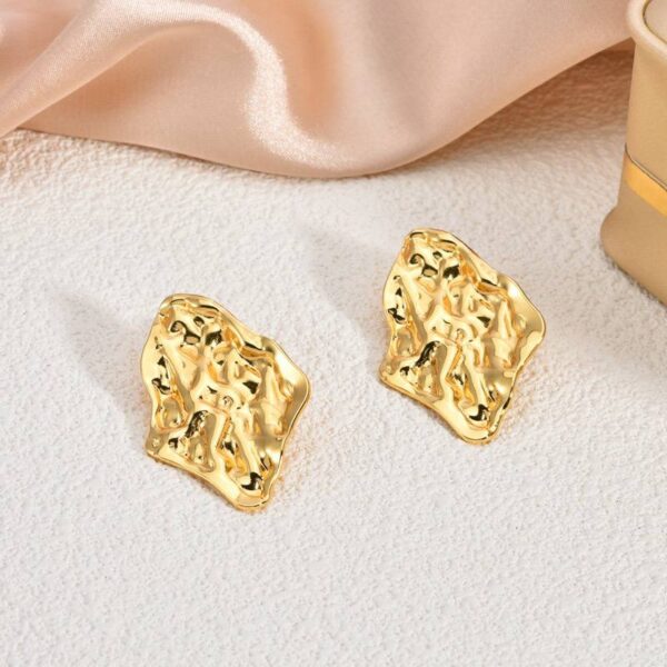 Mira earring