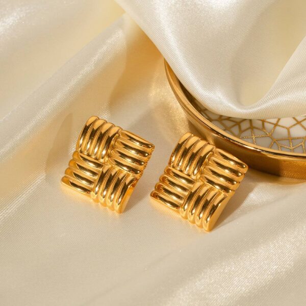 Avienne earring - Image 2