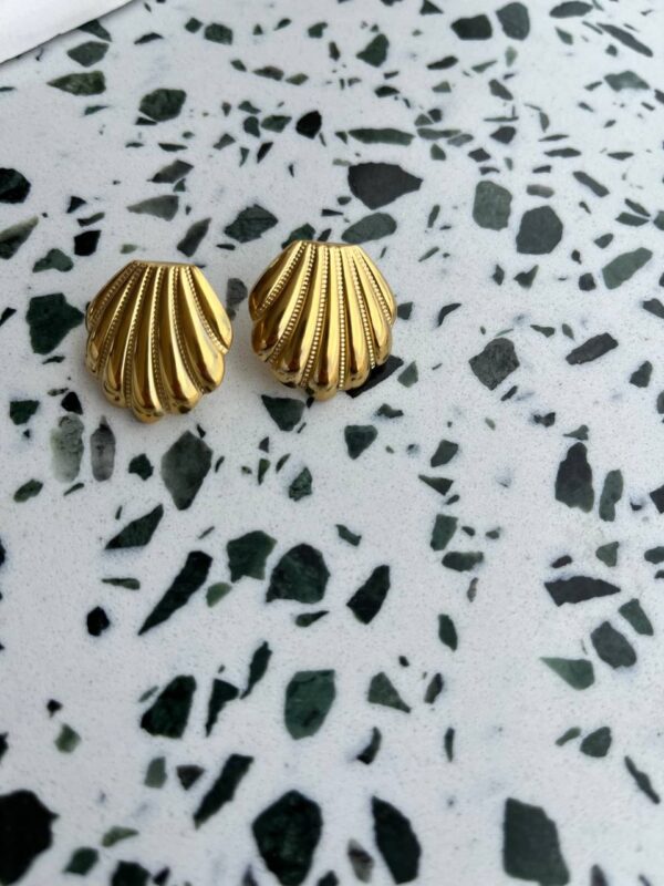 Emery earring