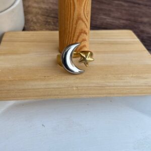 Leo Ring