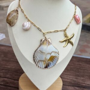 Mia necklace