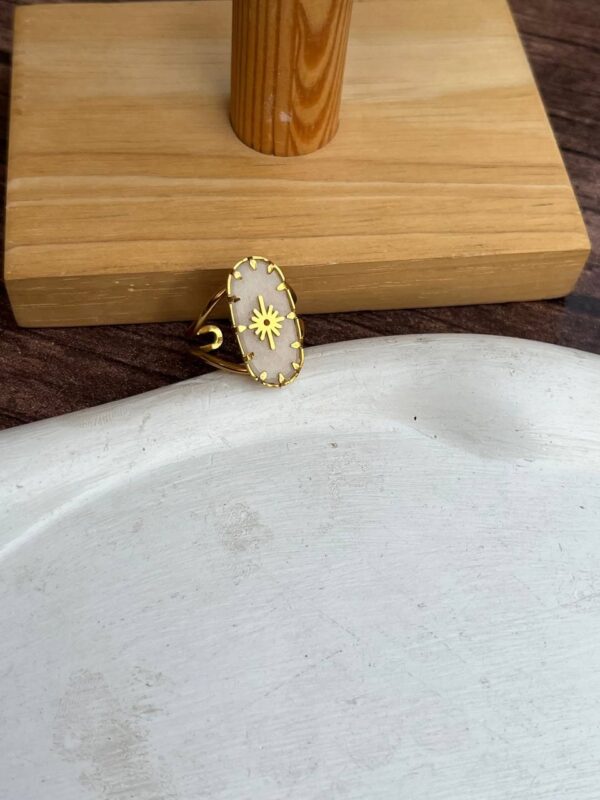 Ring 18 - Image 2