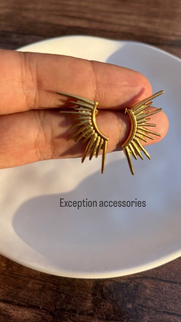 earring 21 - Image 3