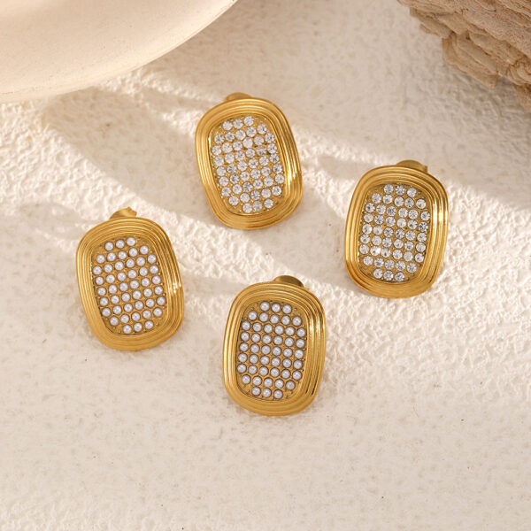 Earring 35 - Image 2