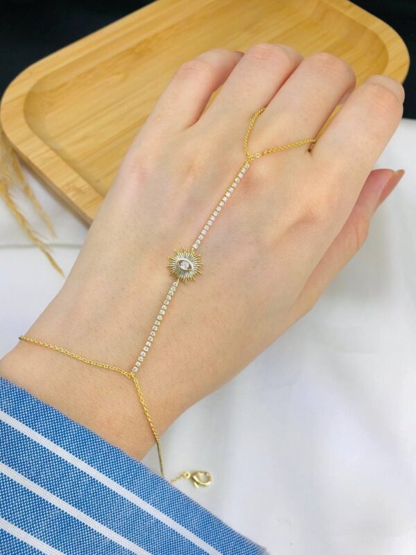 Hand Chain 6